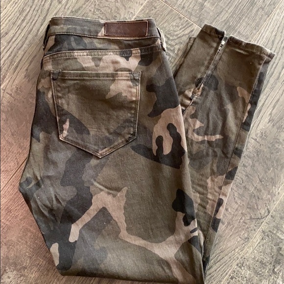 All Saints Pants - All Saints camo cropped skinny pants